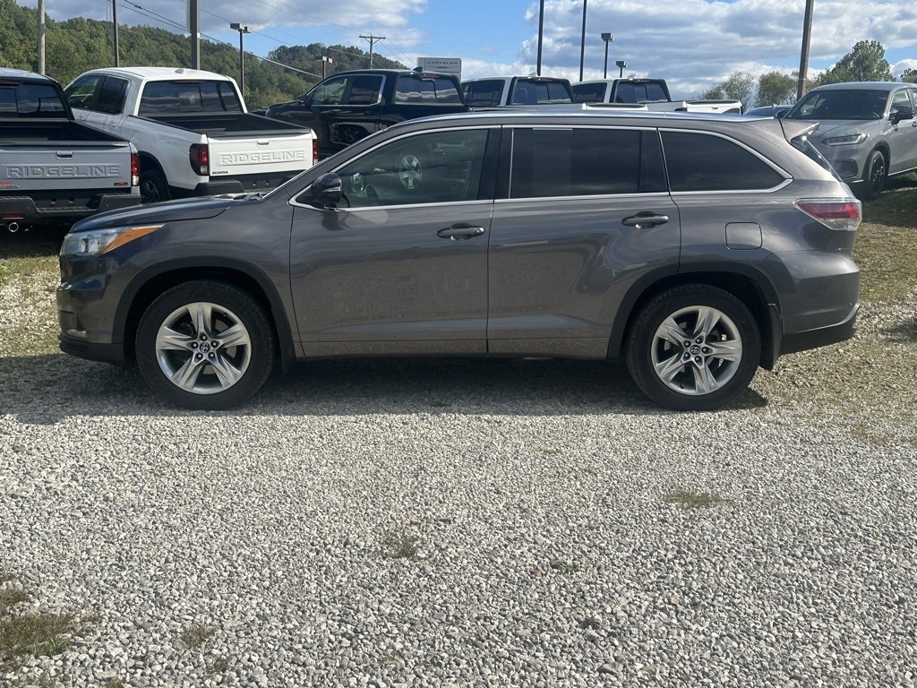 2016 Toyota Highlander Limited Platinum photo 4