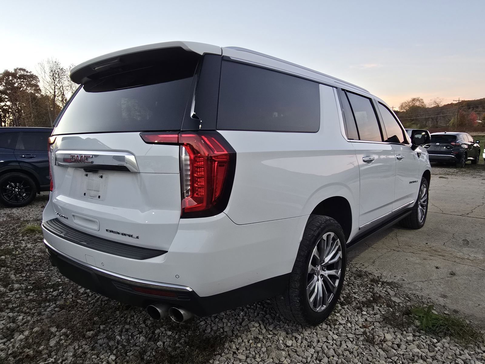 2022 Gmc Yukon XL Denali photo 3