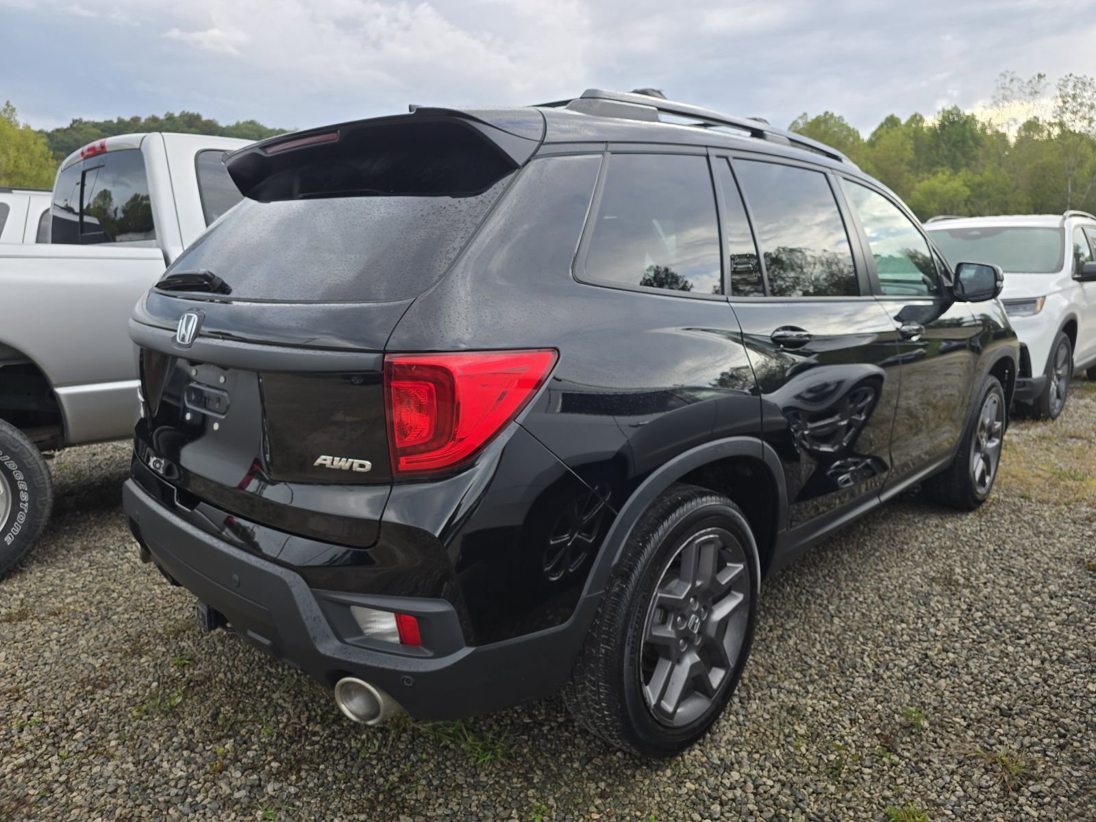 2023 Honda Passport EX-L photo 2