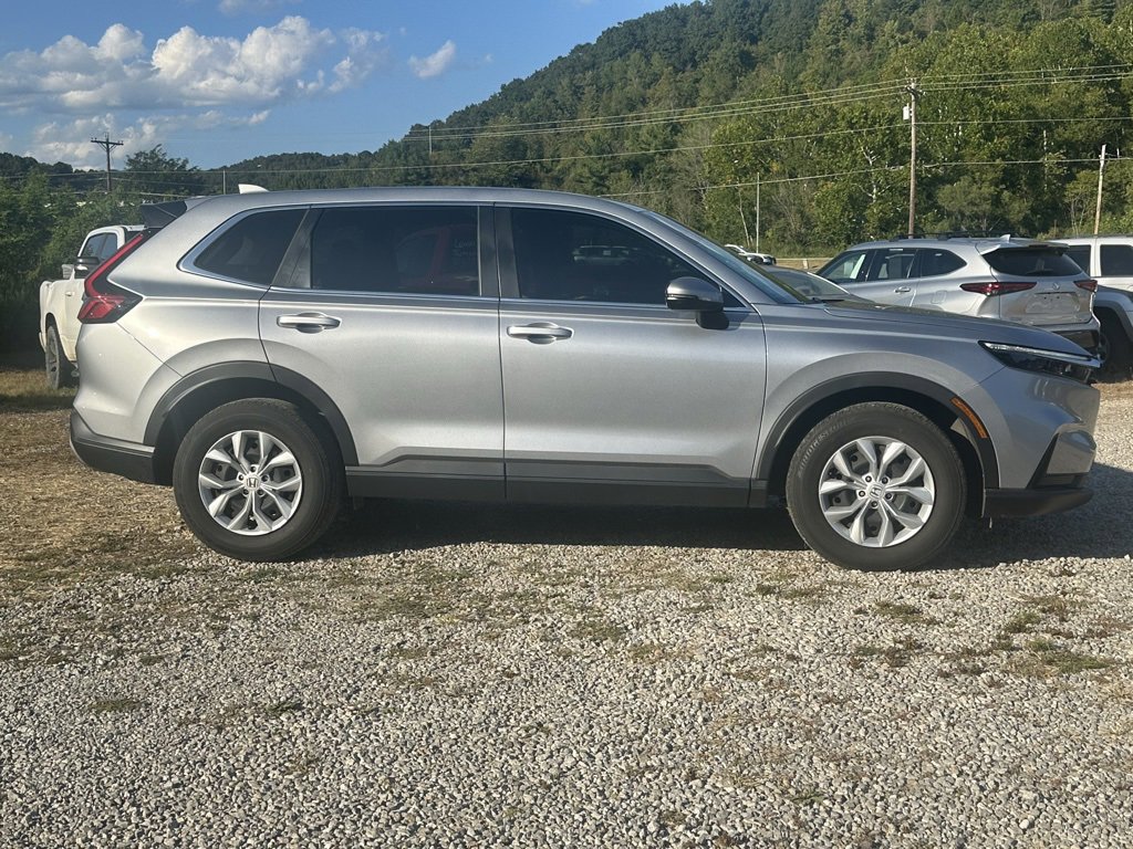 2023 Honda CR-V LX photo 3