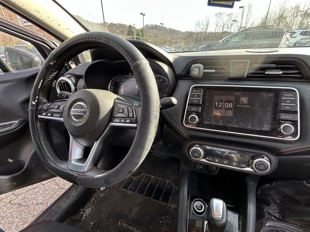 2020 Nissan Versa 1.6 SR photo 3