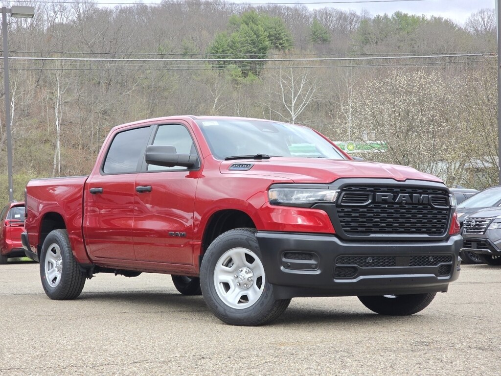 New 2026 Ram 1500 TRADESMAN CREW CAB 4X4 5'7 BOX Pickup