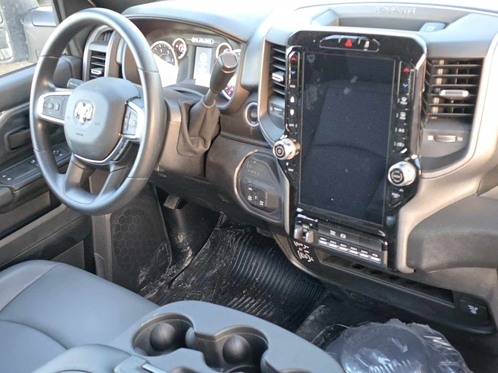 2026 RAM 3500 Chassis Tradesman - Photo 12