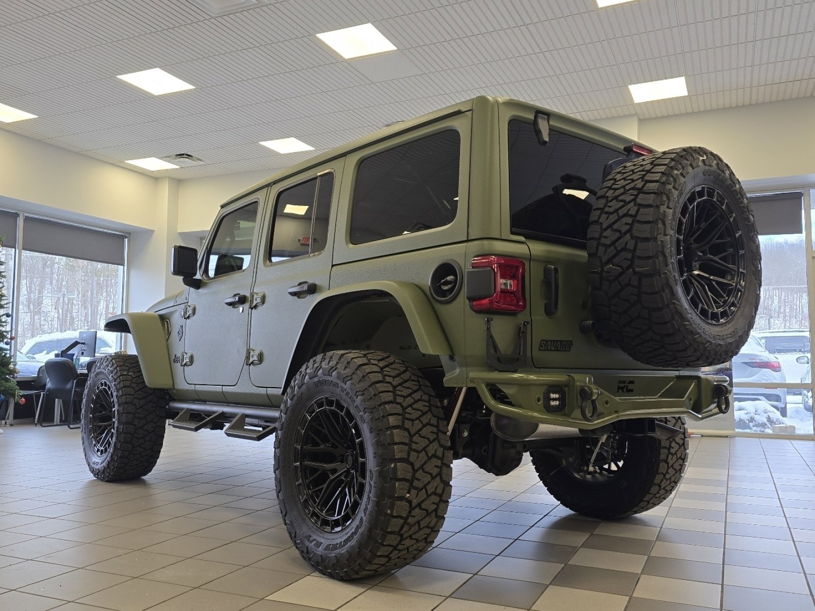 2025 Jeep Wrangler 4-Door Willys - Photo 9