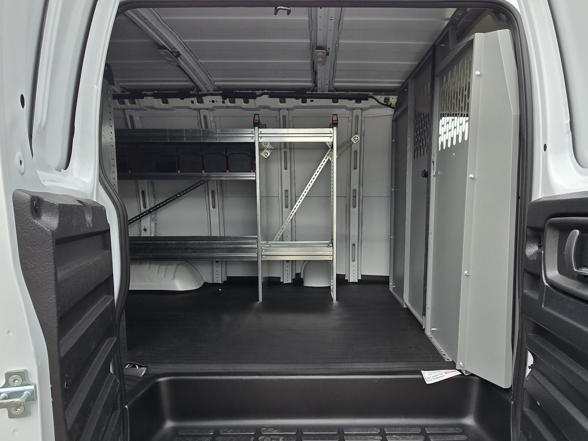 2025 Chevrolet Express Cargo Work Van - Photo 14