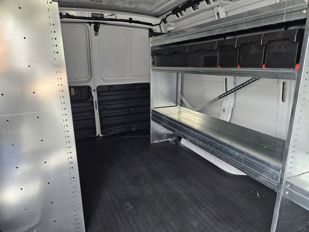 2025 Chevrolet Express Cargo Van photo 4