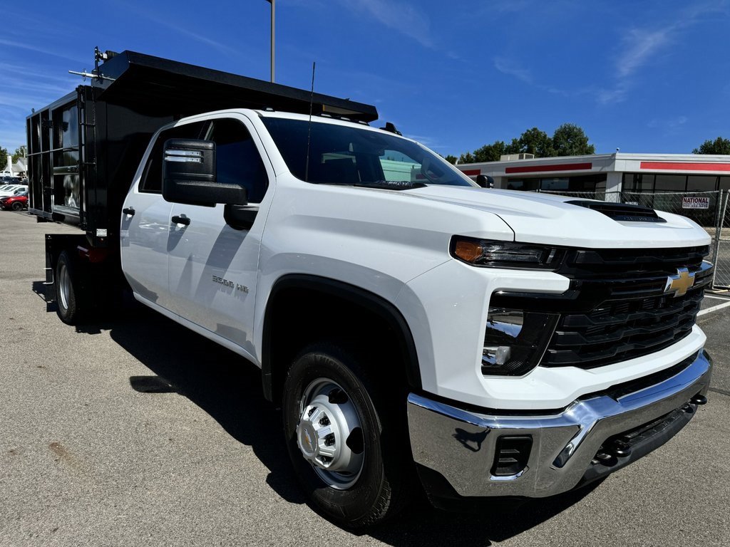 2024 Chevrolet Silverado 3500HD Work Truck photo 3