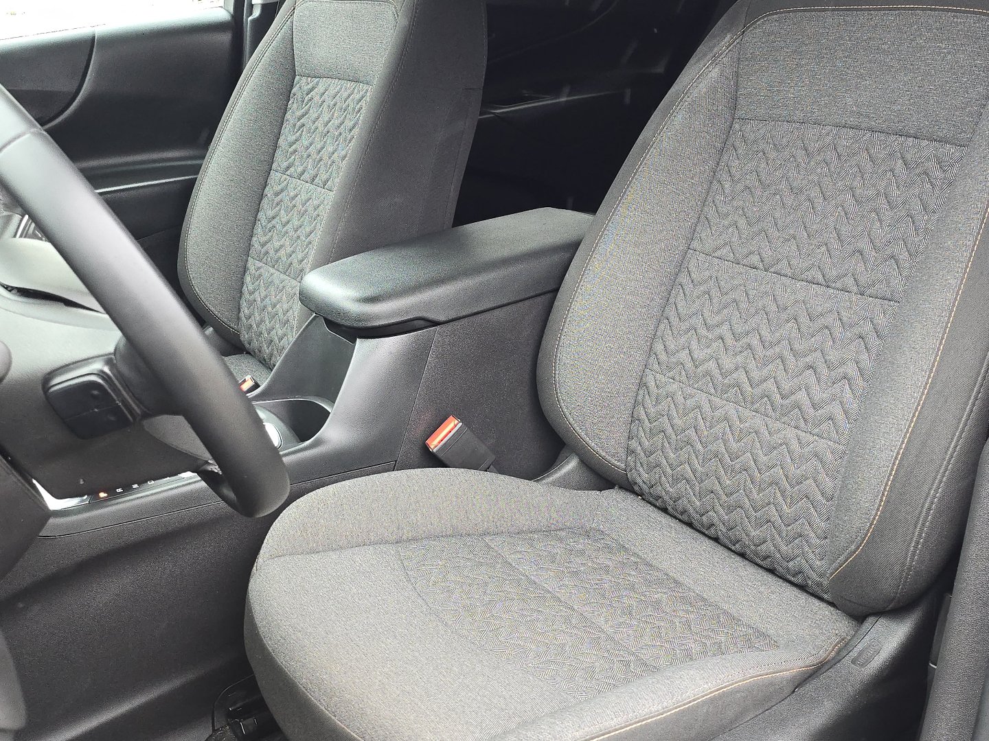 2024 Chevrolet Equinox LT - Photo 25