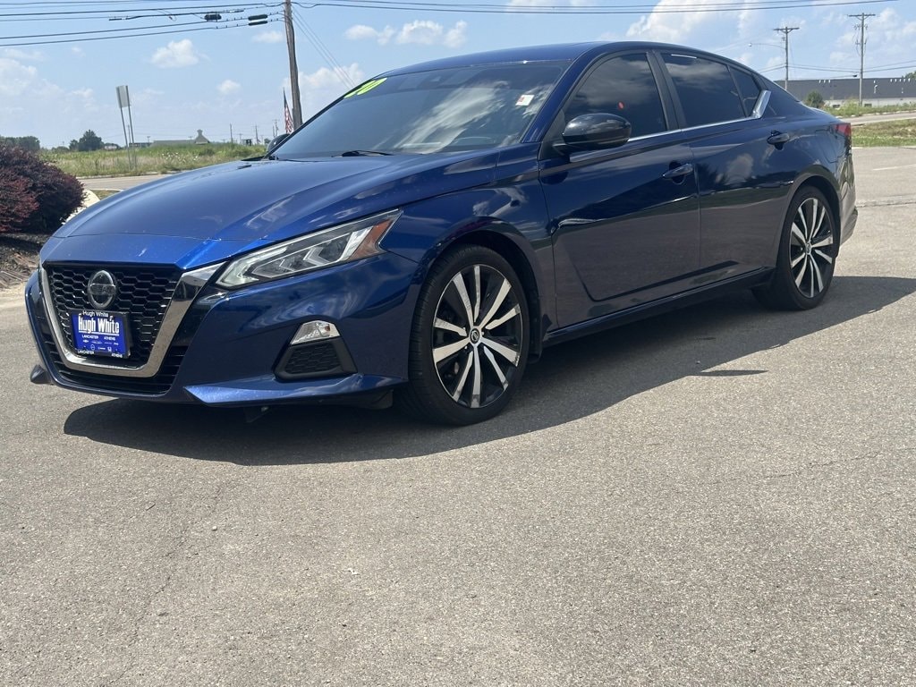 Used 2020 Nissan Altima SR with VIN 1N4BL4CV0LC169328 for sale in Lancaster, OH