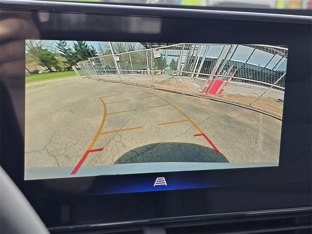 2025 Chevrolet Trax LT photo 3