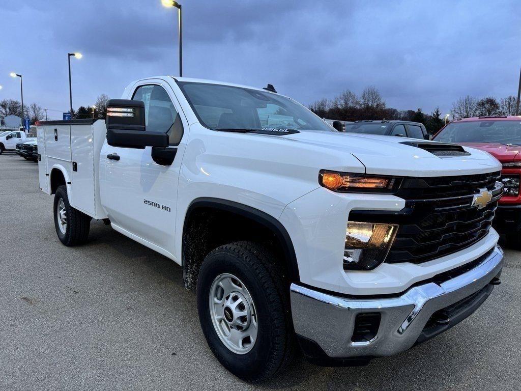 2025 Chevrolet Silverado 2500HD Work Truck photo 2