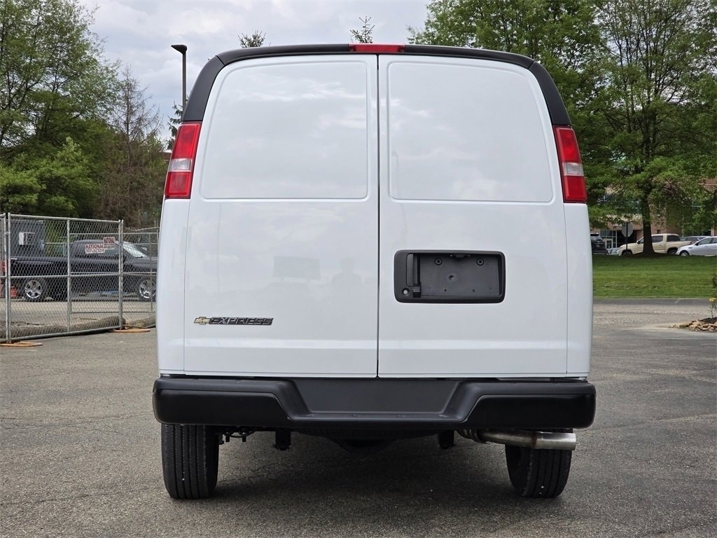 2025 Chevrolet Express Cargo Work Van - Photo 7