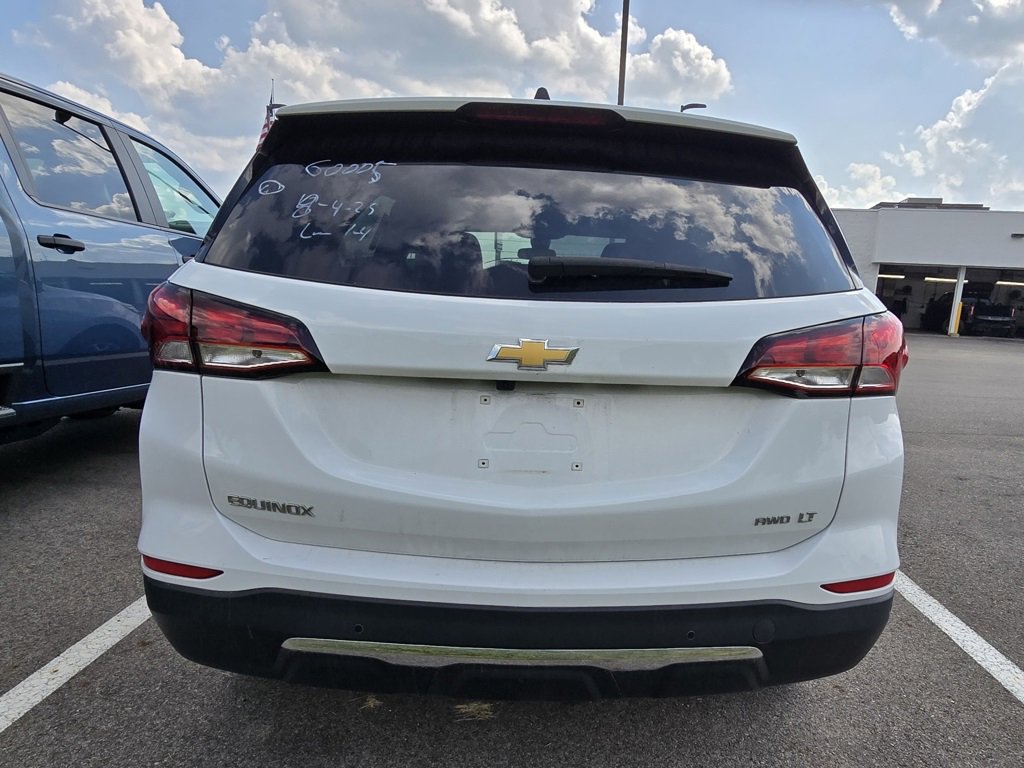 2024 Chevrolet Equinox LT photo 4