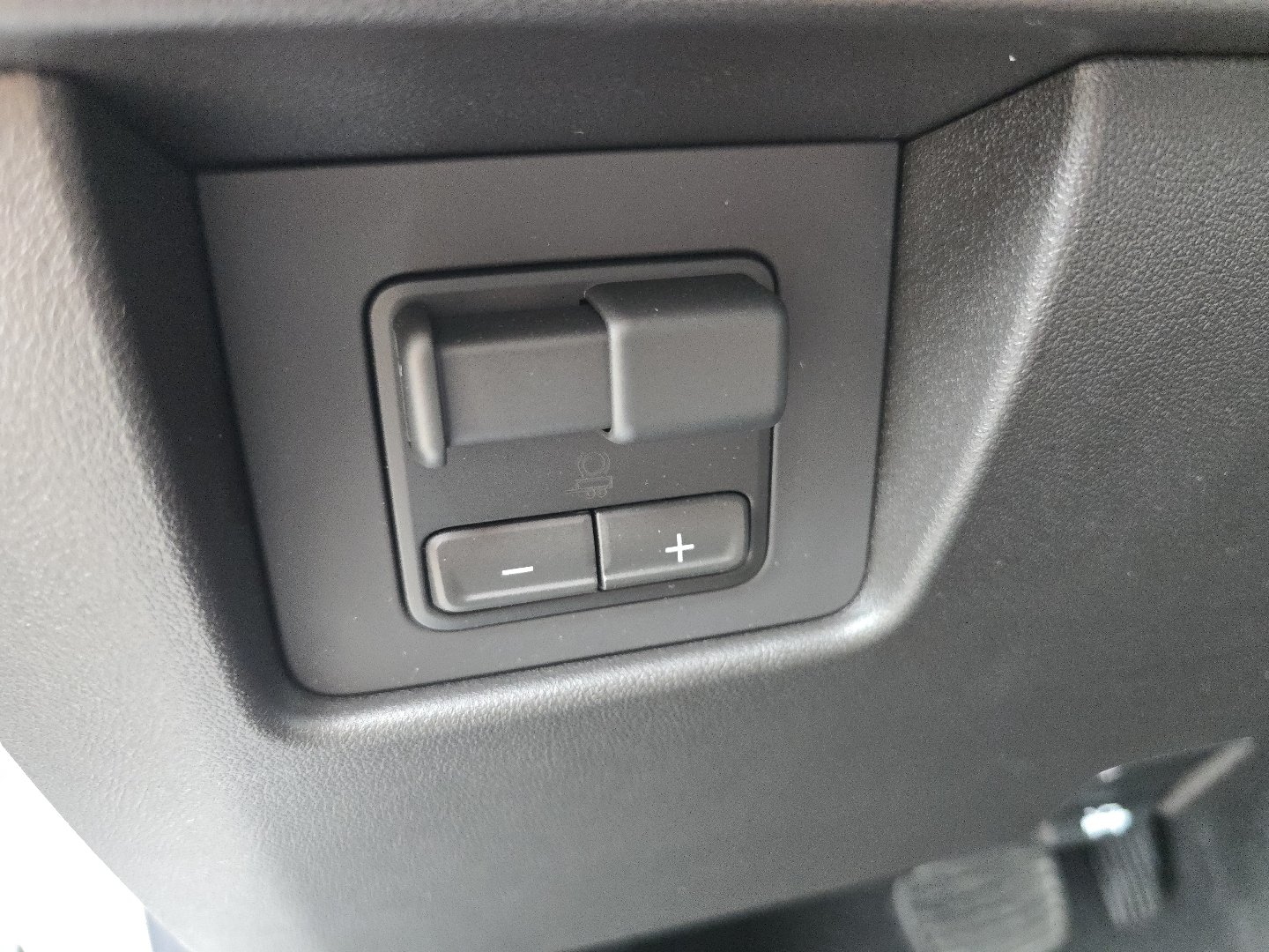 2026 Chevrolet Colorado Work Truck - Photo 8