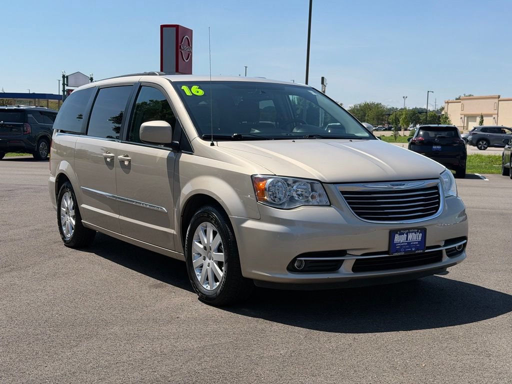 2016 Chrysler Town & Country