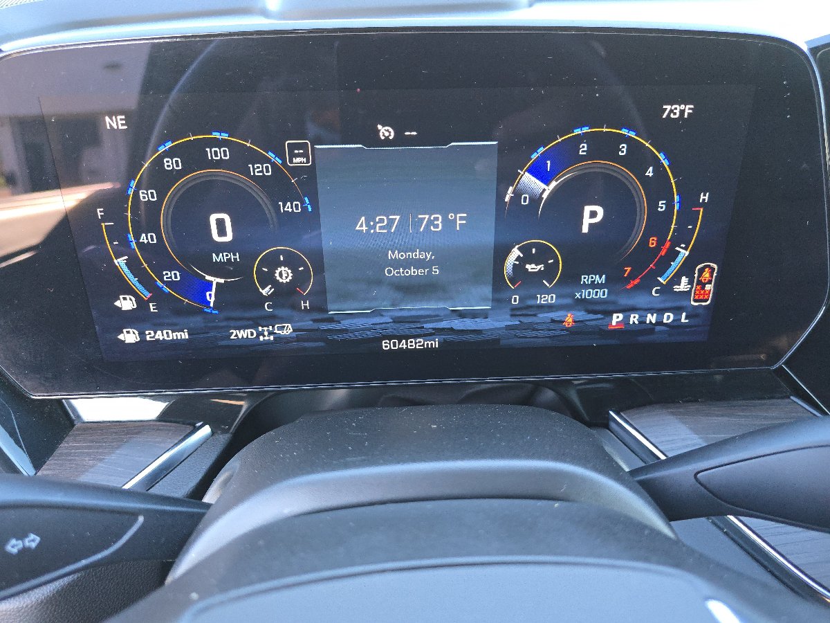 2025 Chevrolet Suburban LT - Photo 34