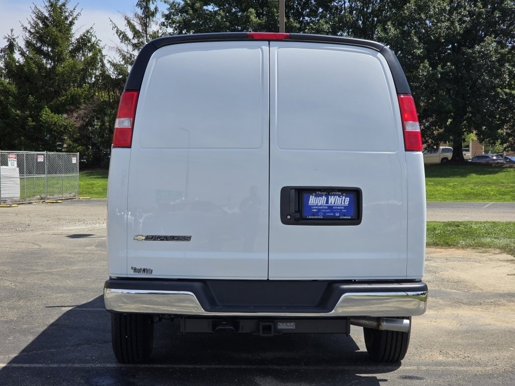 2025 Chevrolet Express Cargo Work Van - Photo 8