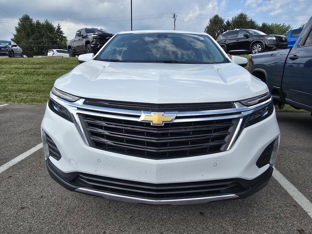 2024 Chevrolet Equinox LT photo 2