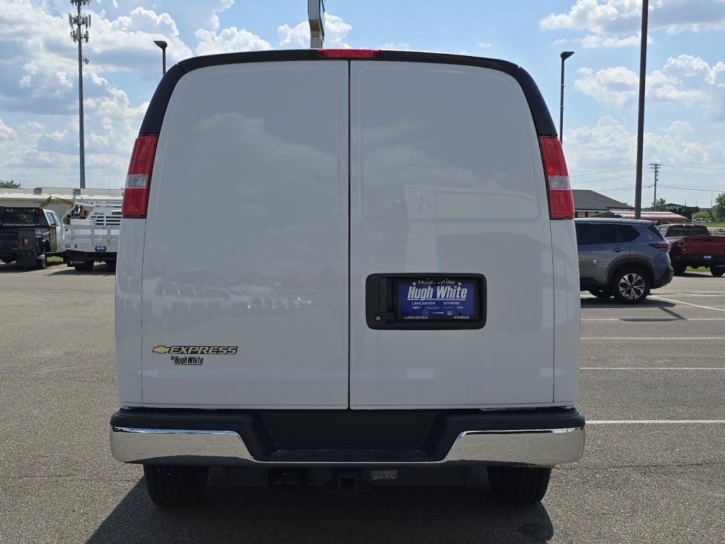 2026 Chevrolet Express Cargo Work Van - Photo 10