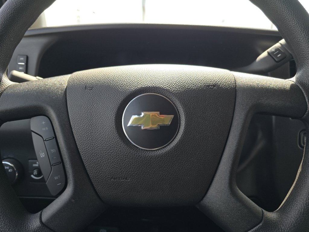 2026 Chevrolet Express Cargo Work Van - Photo 25