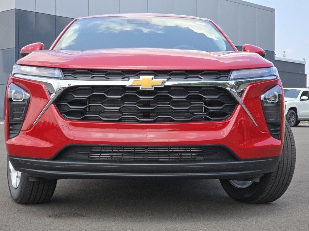 2026 Chevrolet Trax LS - Photo 9