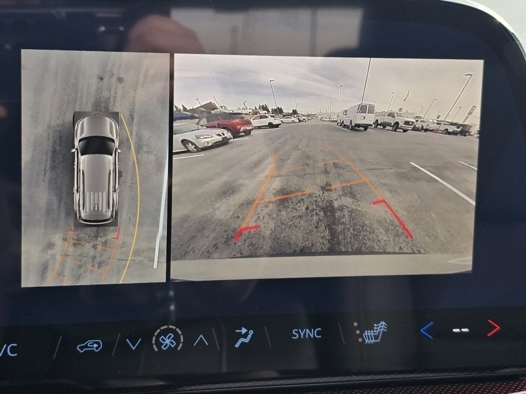 New 2026 Chevrolet Traverse AWD Z71 SUV