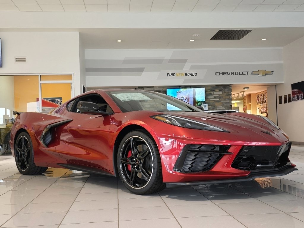 2025 Chevrolet Corvette 2LT photo 2