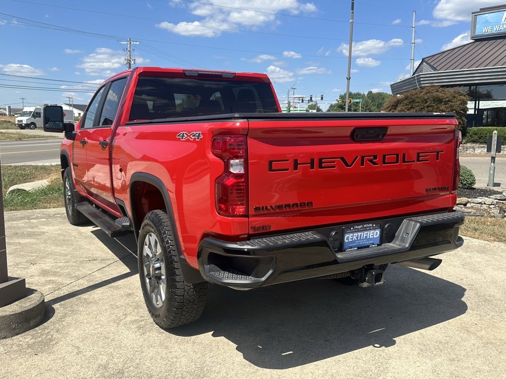 2022 Chevrolet Silverado 2500HD Custom photo 3
