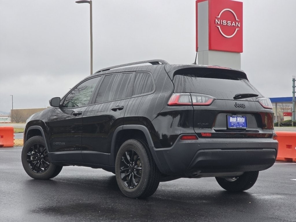 2023 Jeep Cherokee Altitude Lux photo 4