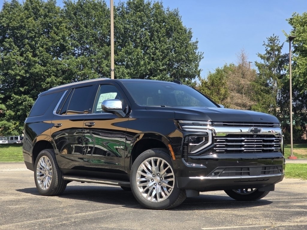 2025 Chevrolet Tahoe Premier photo 2