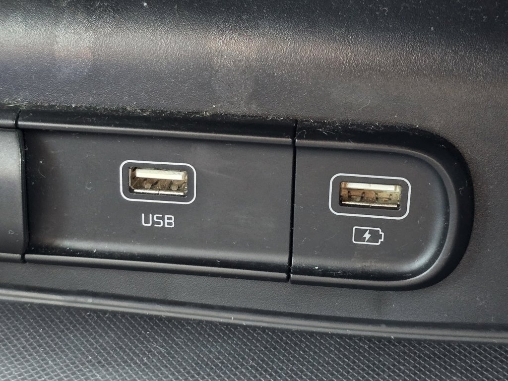 2021 Kia K5 GT-Line photo 3