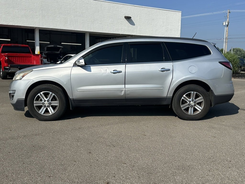 2015 Chevrolet Traverse 2LT photo 4