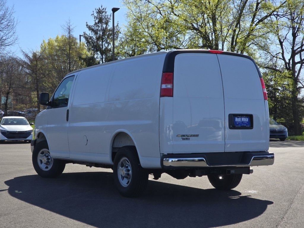 2026 Chevrolet Express Cargo Work Van - Photo 7