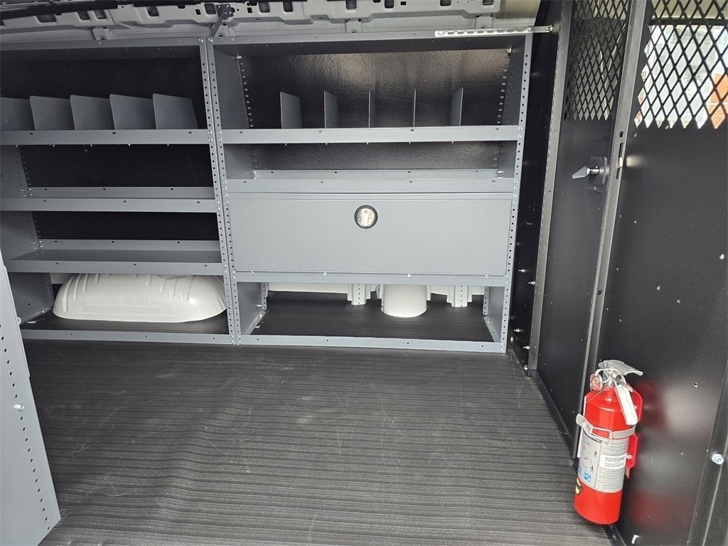2025 Chevrolet Express Cargo Work Van - Photo 8