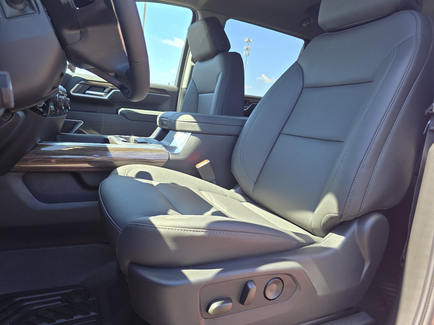 2026 Chevrolet Silverado 2500 HD LT - Photo 14