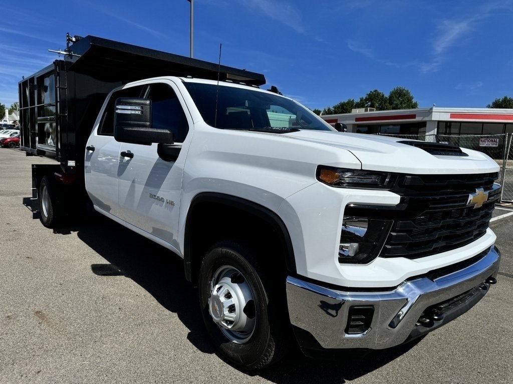 2024 Chevrolet Silverado 3500HD Work Truck photo 3