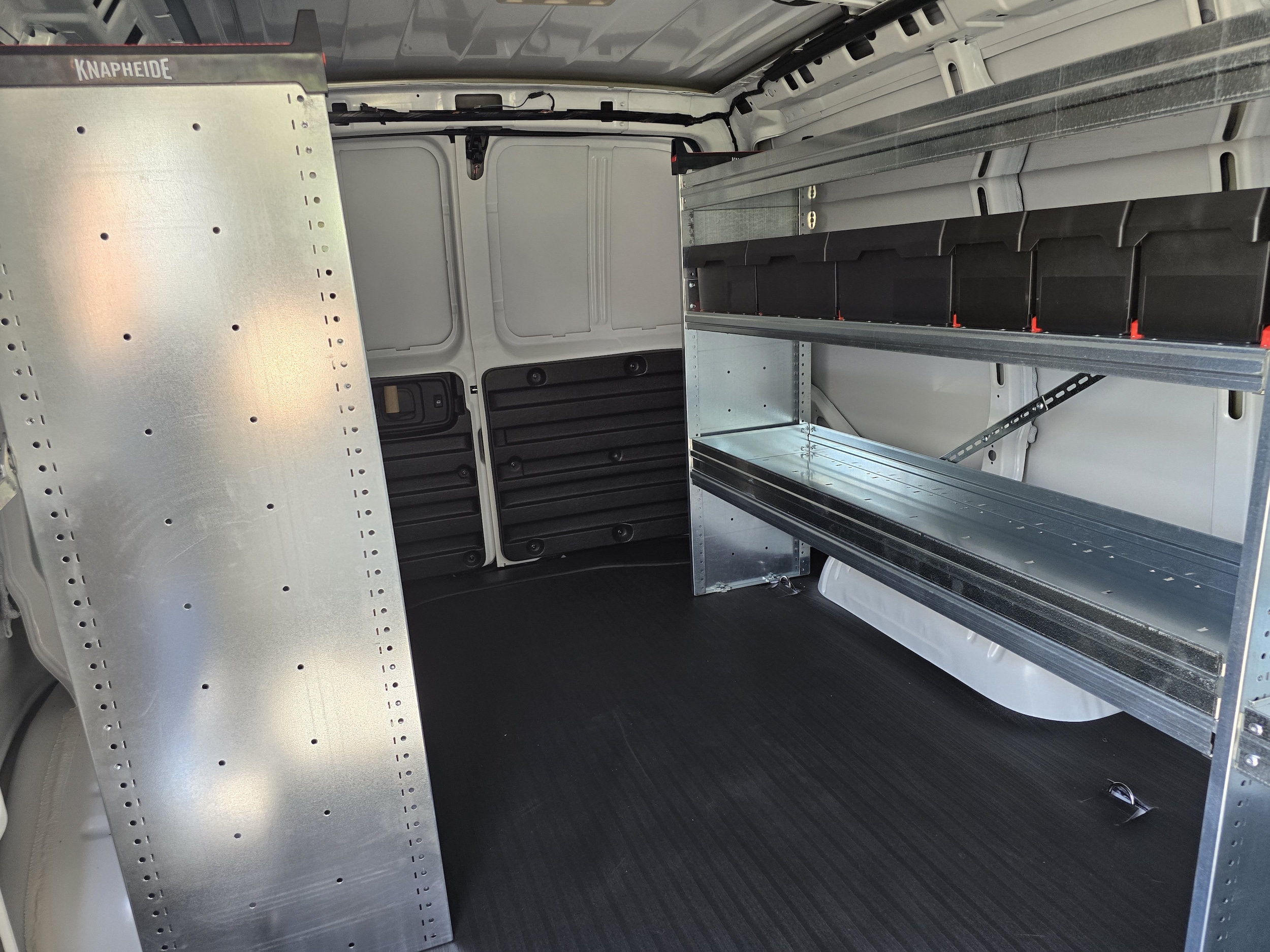 2025 Chevrolet Express Cargo Work Van - Photo 11