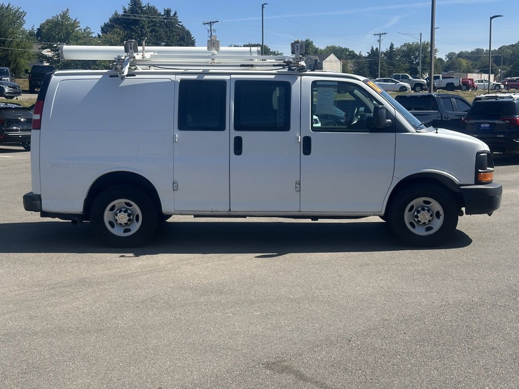 2012 Chevrolet Express 2500 Work Van Cargo photo 2