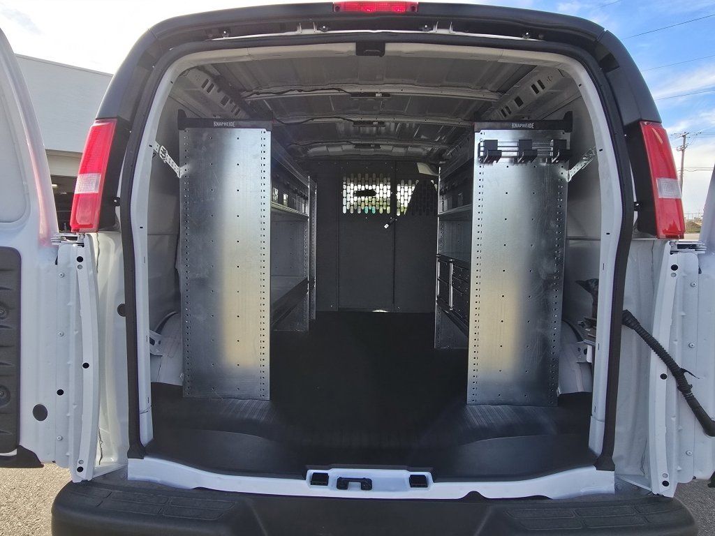 2025 Chevrolet Express Cargo Work Van - Photo 8