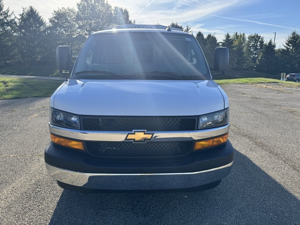 2025 Chevrolet Express Cutaway Van photo 2