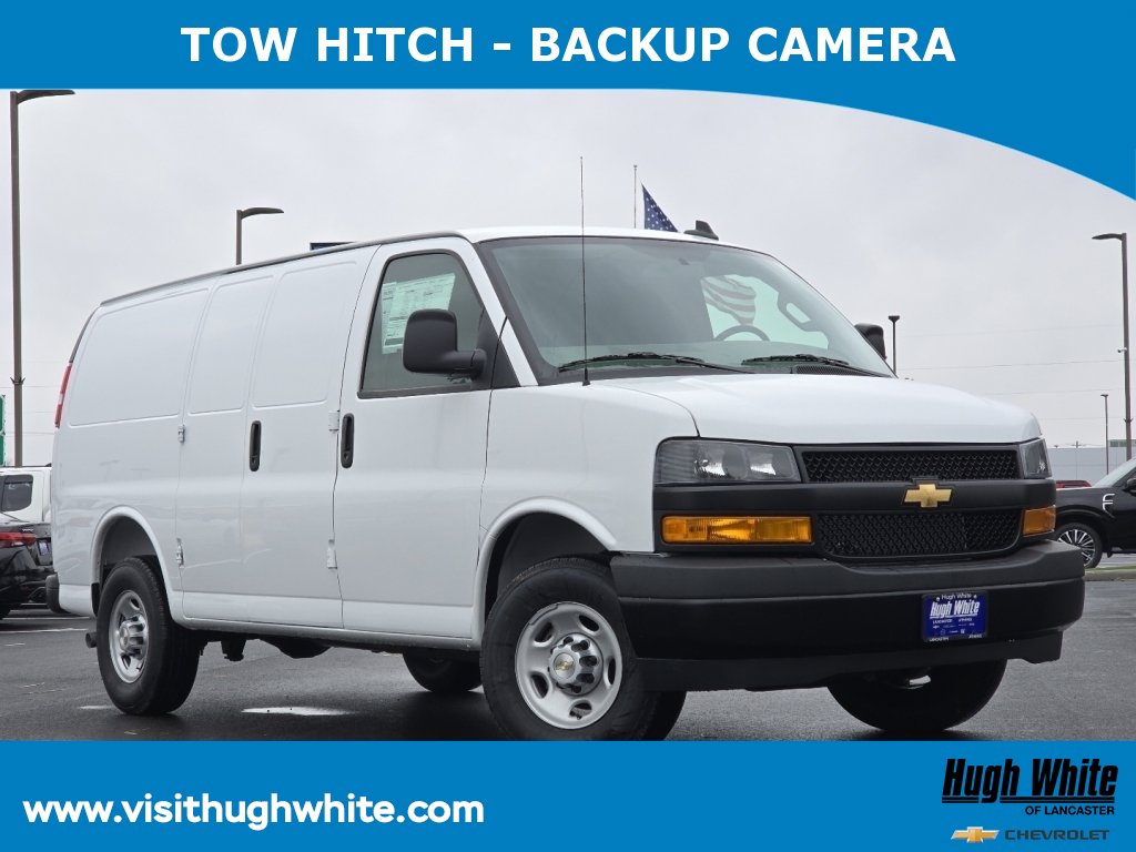 2025 Chevrolet Express Base's photo