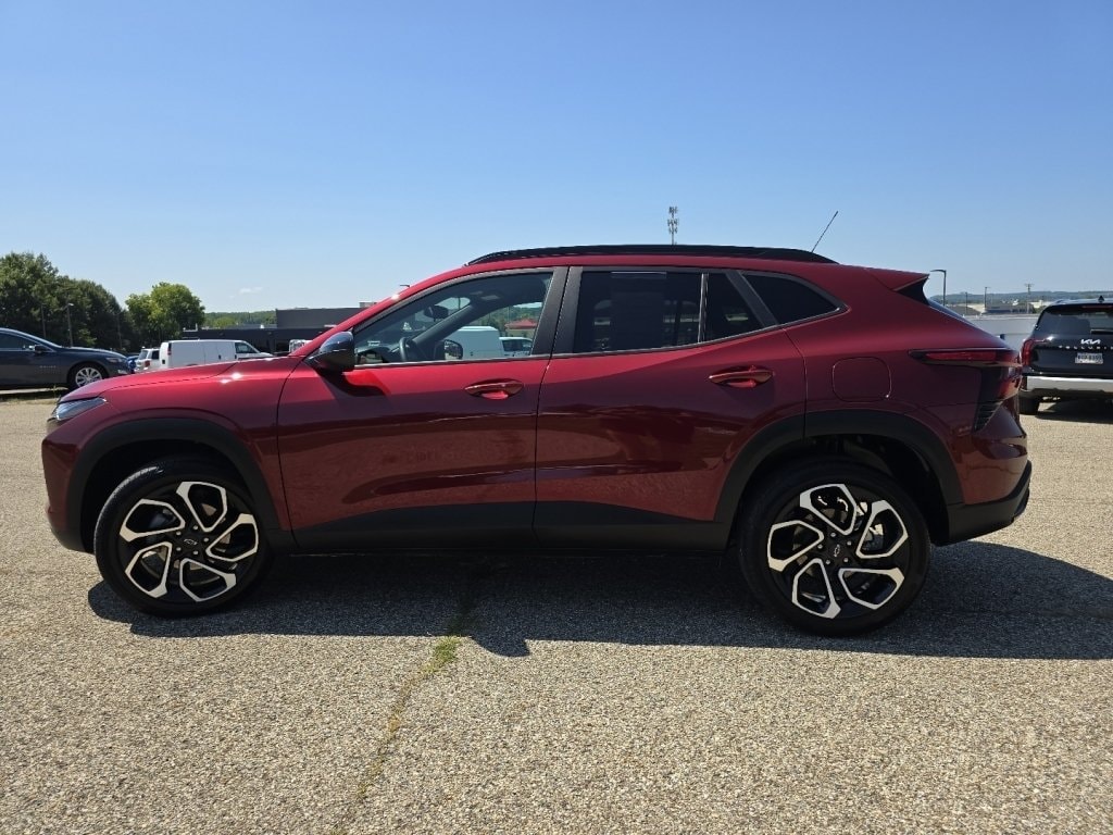 2025 Chevrolet Trax RS - Photo 14