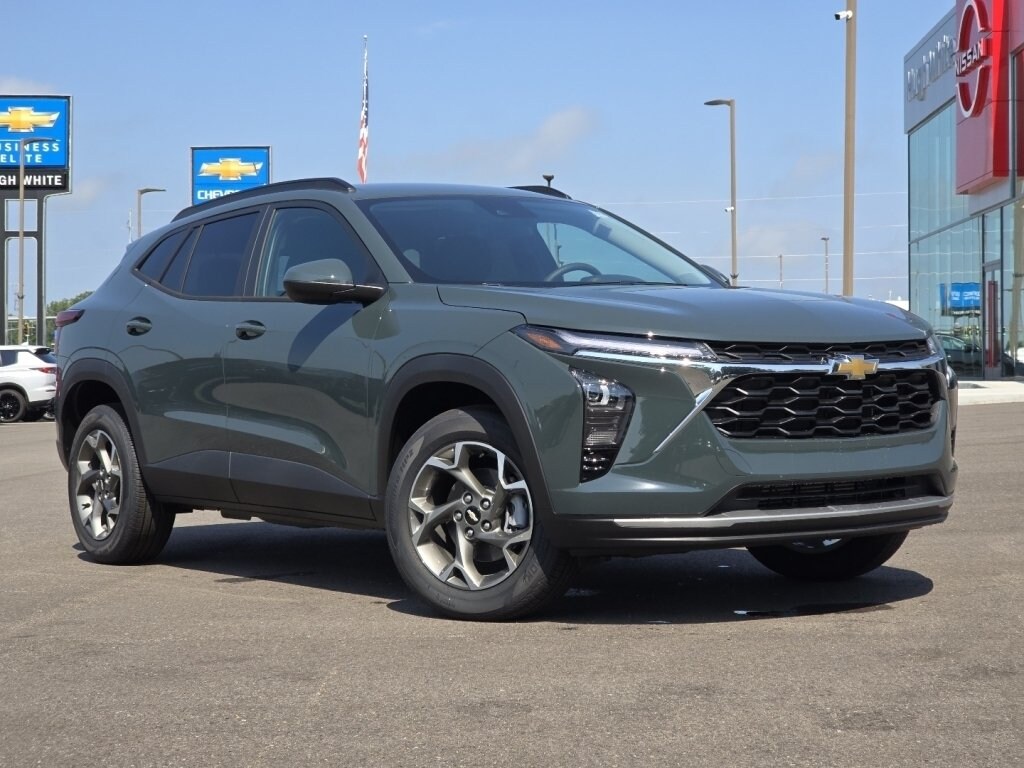 New 2026 Chevrolet Trax LT SUV