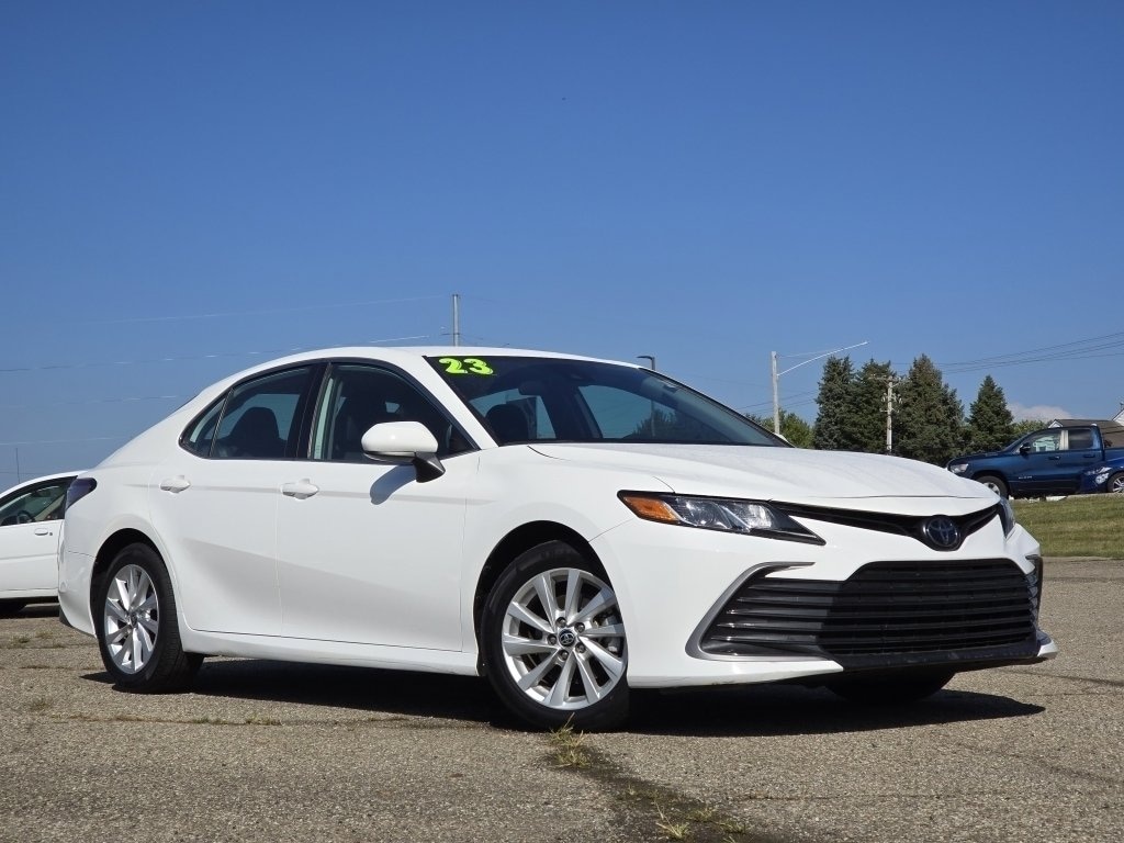 Used 2023 Toyota Camry LE Car