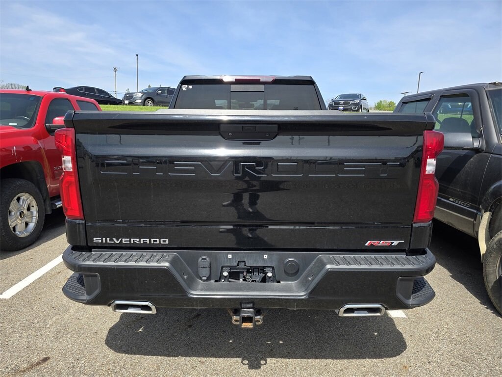 Used 2021 Chevrolet Silverado 1500 RST Crew Cab Pickup