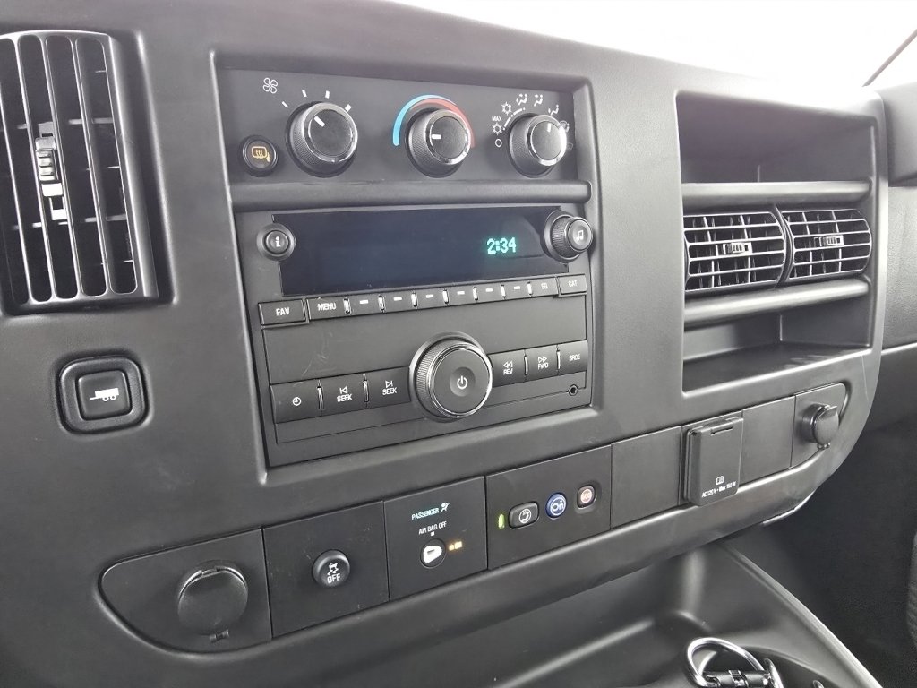 2025 Chevrolet Express Cargo Work Van - Photo 15