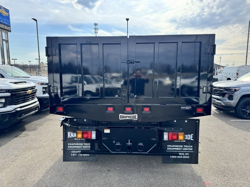 2025 Chevrolet Silverado 4500HD photo 4