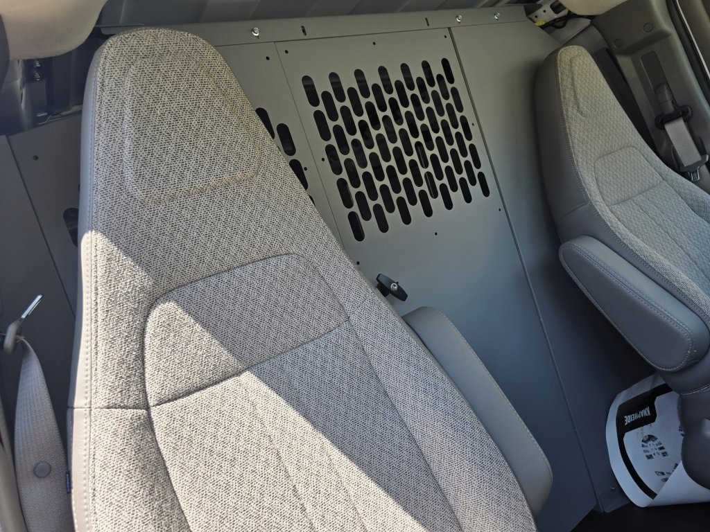 2025 Chevrolet Express Cargo Work Van - Photo 14
