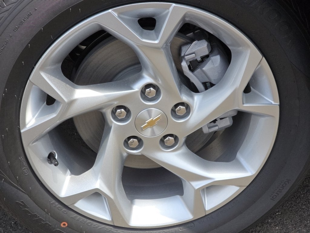 2026 Chevrolet Trax LS - Photo 8