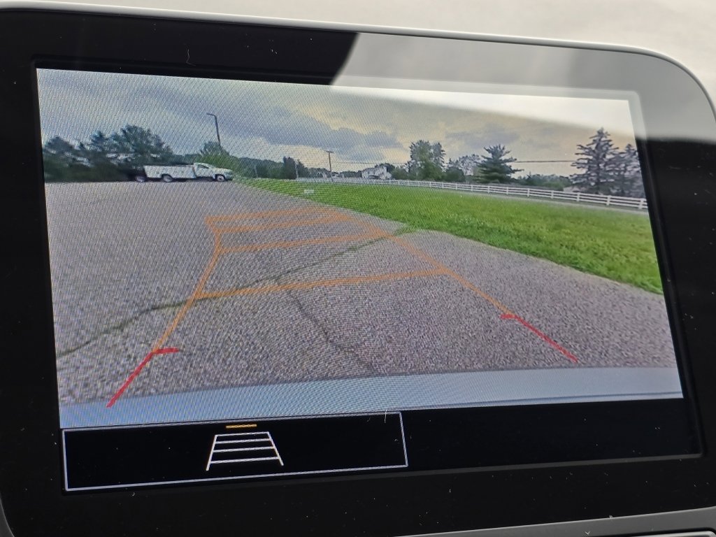 2025 Chevrolet Malibu photo 3